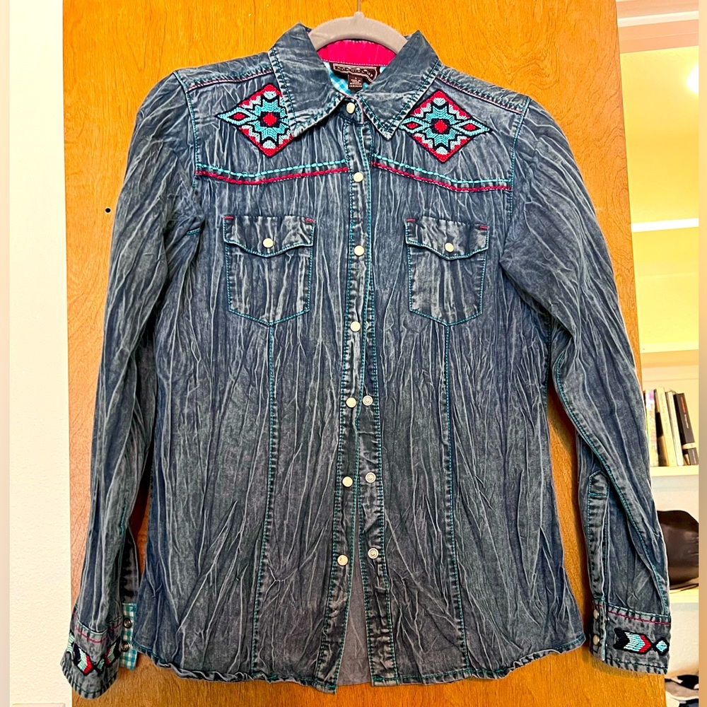 Cowgirl Up Demim embroidered pearl snap Shirt